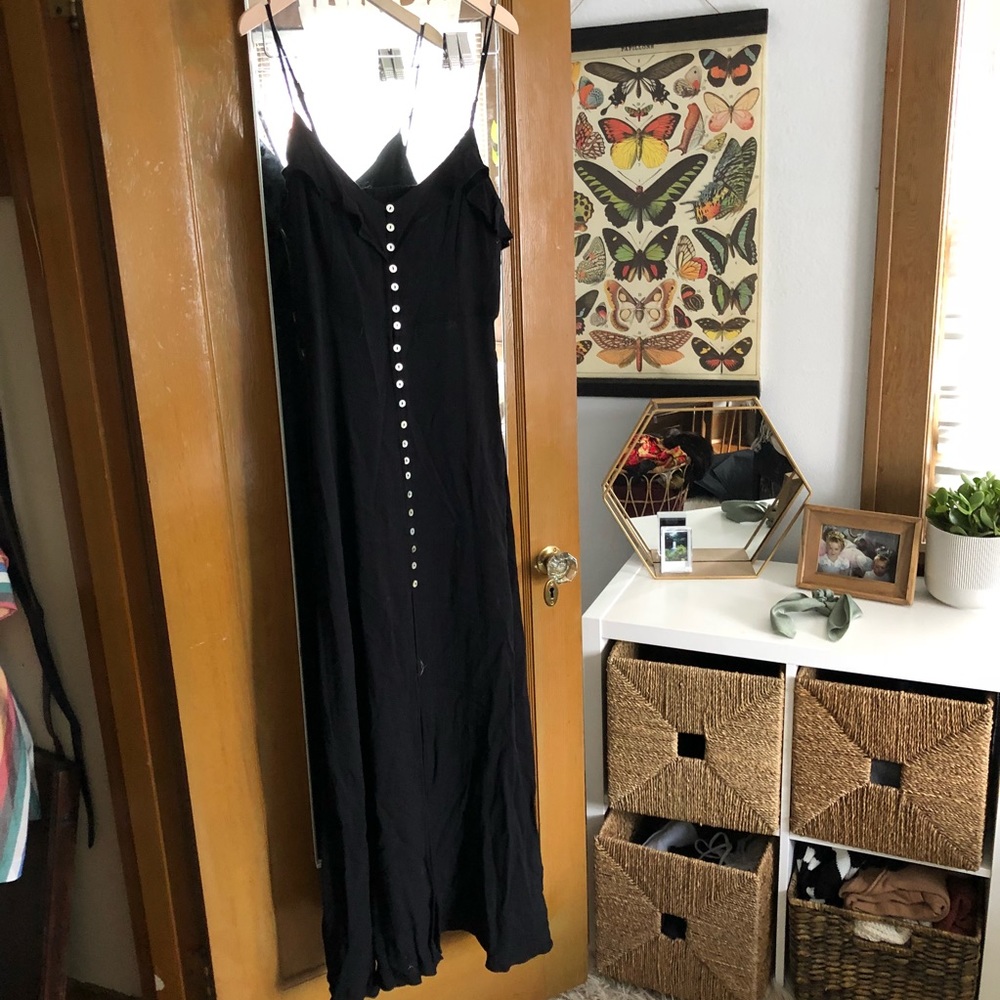 Black maxi